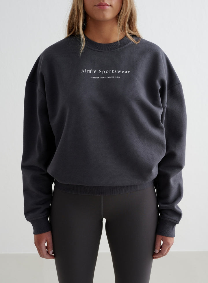 Shadow Grey Serif Sweatshirt [M - 175 cm]