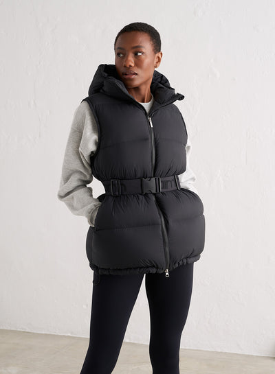 [The model wears size S and is 175 cm.]
